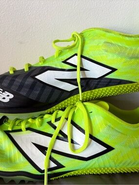 New Balance Men’s Neon Lime & Black track cleats **read**  sz 10.5